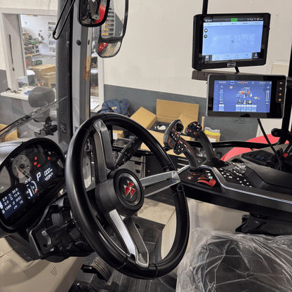 Traktor Kabinenaufnahme vom FJD AS2 Lenksystem.